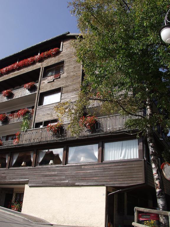 Hotel Garni St. Hubertus Madonna di Campiglio Exterior photo